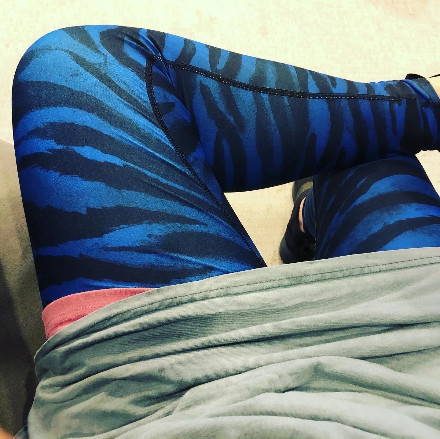 Blue Tiger Striped Yoga Leggings, Animal Print Women's Long Fitness Gym Pants-Made in USA/EU